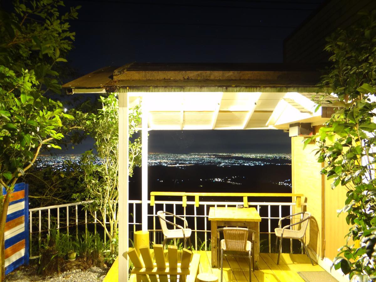 Sky Lounge B&B Zhushan Exterior foto